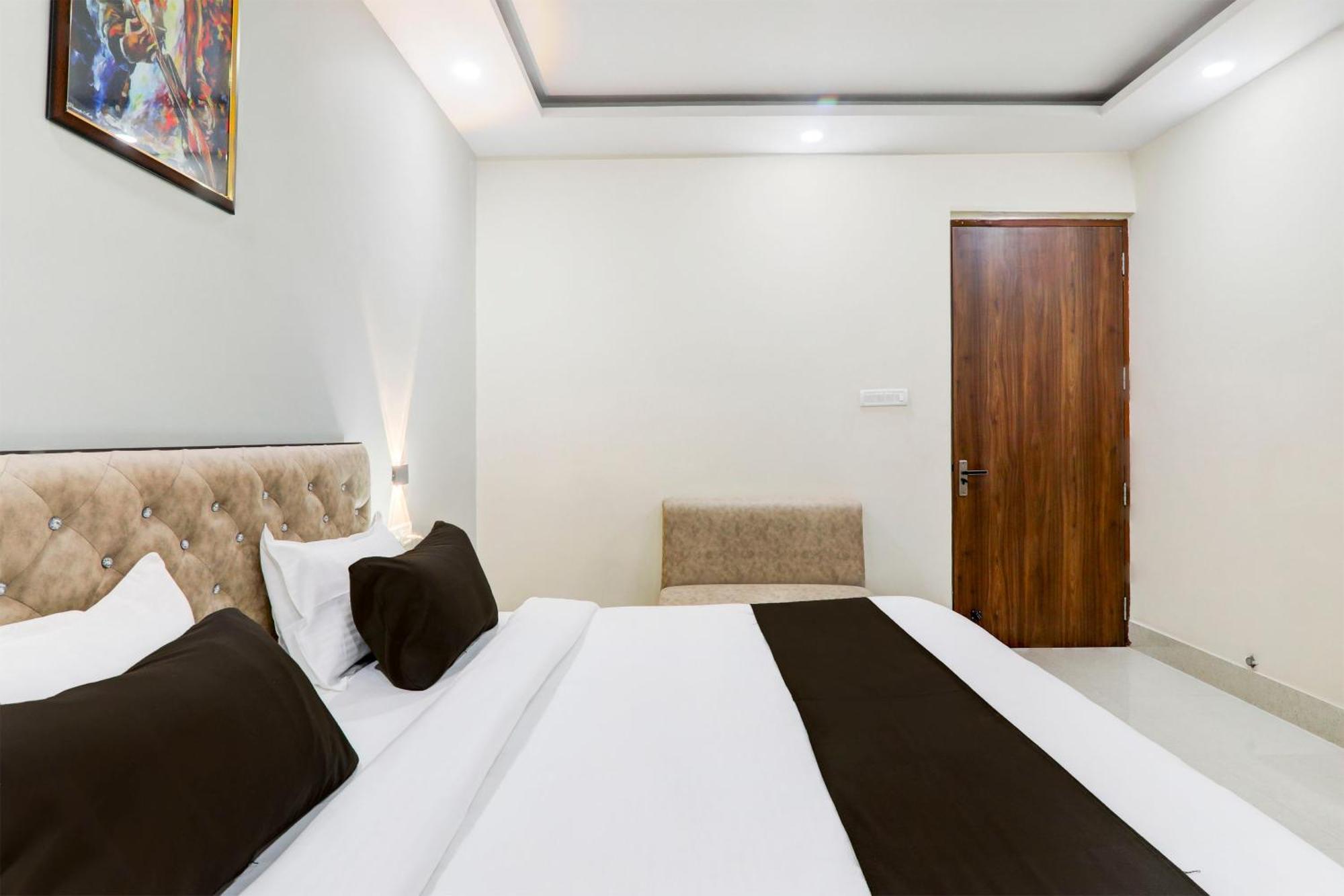 فندق Super Townhouse Gls International لاكناو المظهر الخارجي الصورة