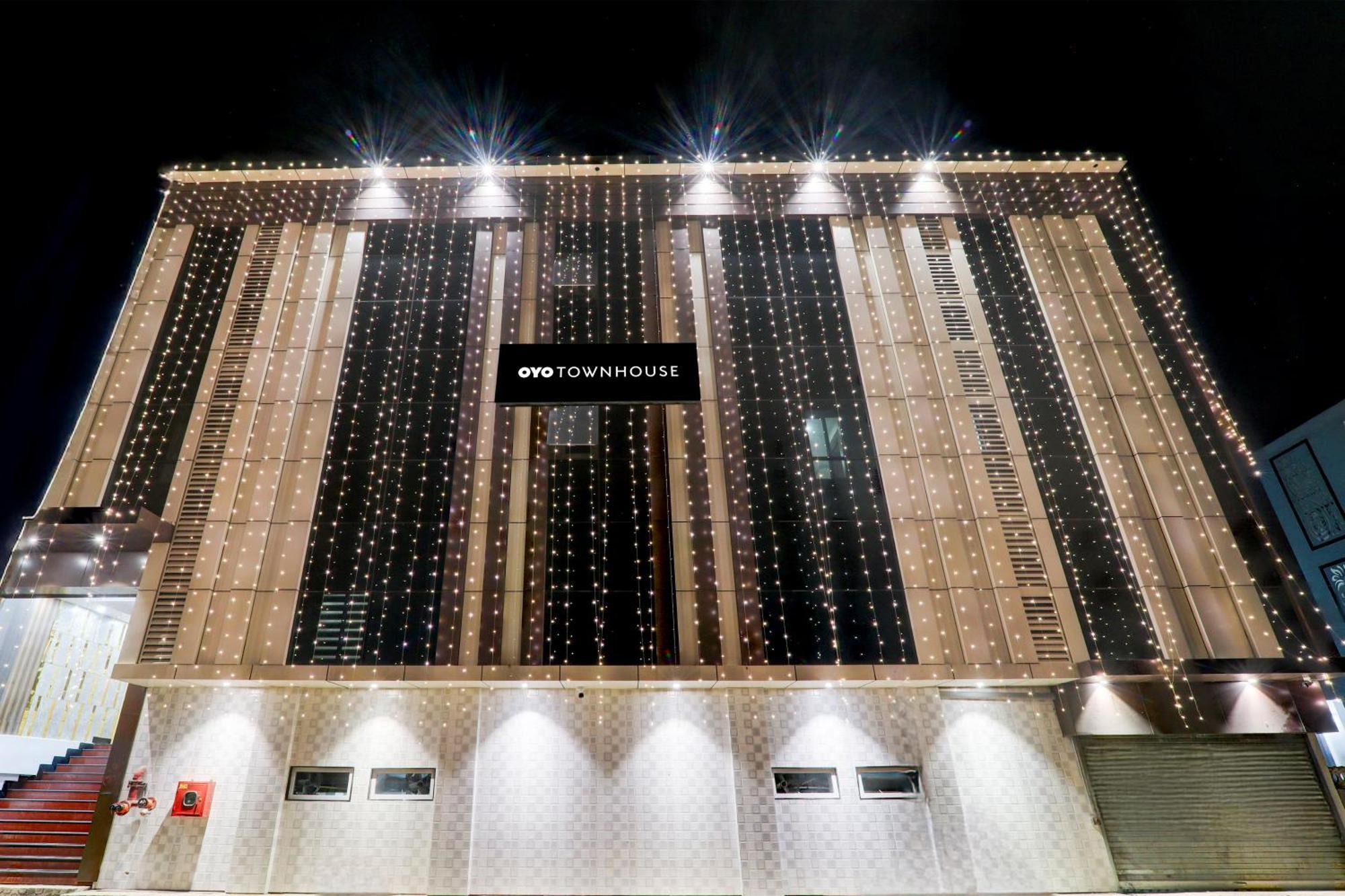 فندق Super Townhouse Gls International لاكناو المظهر الخارجي الصورة