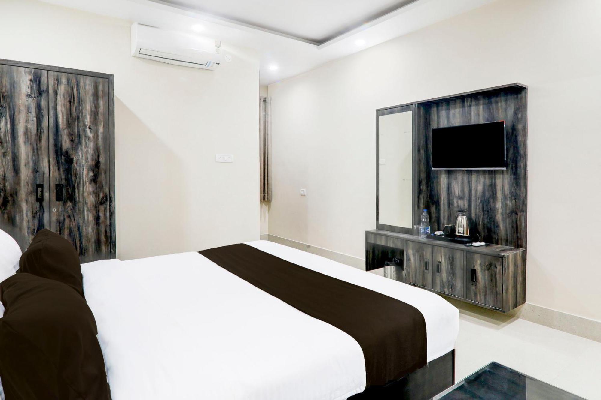فندق Super Townhouse Gls International لاكناو المظهر الخارجي الصورة